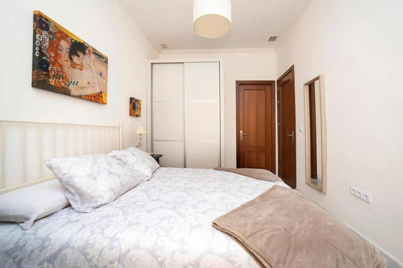 Alohamundi Zaragoza Apartment Seville